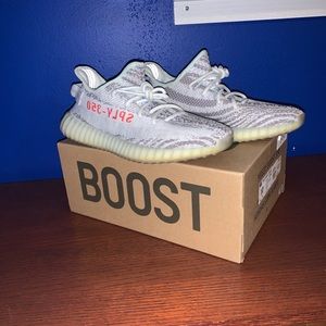 Yeezy boost 350 blue tint